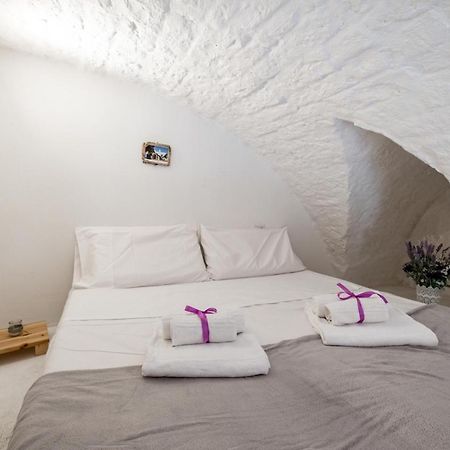 La Casa Nel Vico Pretty Apartment ออสตูนี ภายนอก รูปภาพ